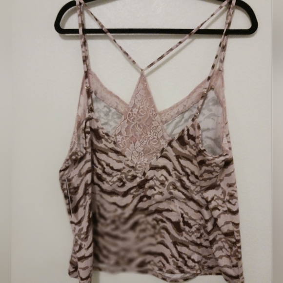 NWT Vince Camuto cami/short set - Picture 2 of 7